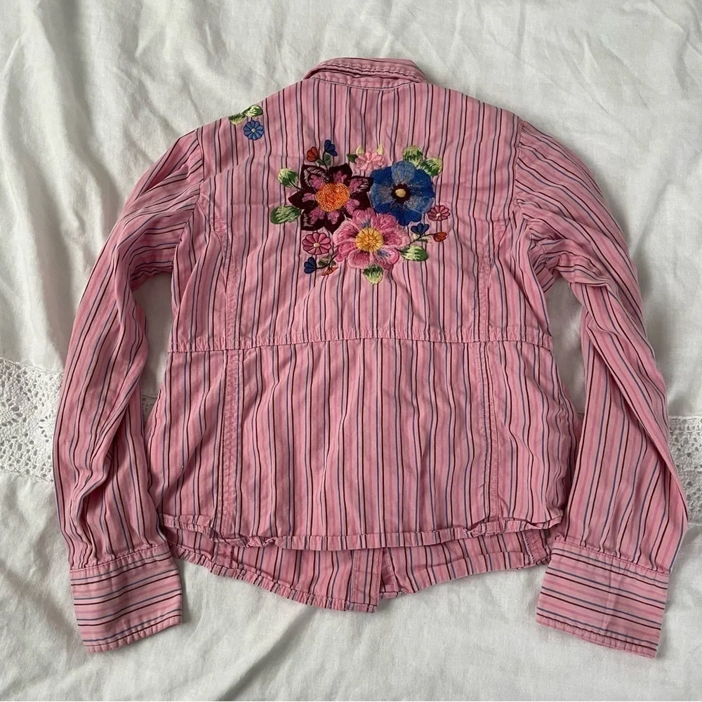 The Childrens Place Medium 7/8 Shirt pink snap Button embroidered western